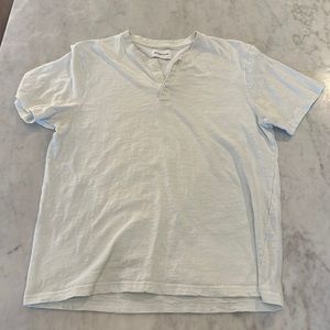 Melrose Place, Size L, Henley in light green